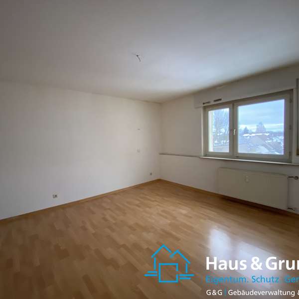 *** charismatische 2-Zimmer-Wohnung - frischer Neuanstrich - zentral gelegen - Alsdorf ***