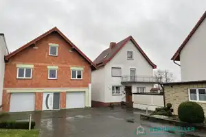 Zwei Häuser auf einen Streich – Erdmannroder Straße 11, 36277 Hersfeld-Rotenburg (Kreis) – Vorschaubild 1