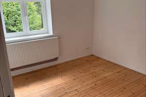 Reihenmittelhaus mit 4 Zimmern in Berlin-Britz (Neukölln) – Die vollständige Adresse der Immobilie erhältst du vom Anbieter., 12359 Britz, Berlin – Vorschaubild 3