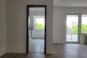 Sonnige 2-Zimmer-Wohnung in Langenhagen mit großem Balkon und Blick ins Grüne – Tempelhofer Straße 75, 30853 Langenhagen – Vorschaubild 4