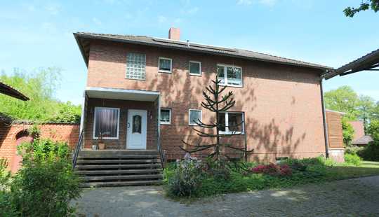 Bild von Resthof mit Zweifamilienhaus - Mehrzweckhalle - Stall - Biotop in Wasbüttel
