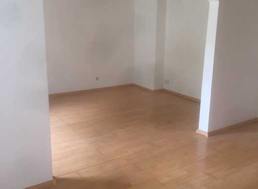 ***moderene 2,5 Zim Whg im DG in ruhiger Hinterhauslage***