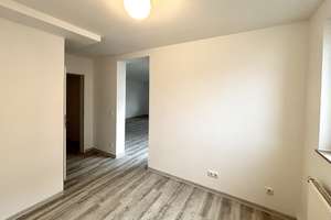 3-Zimmer-Etagenwohnung mit Westbalkon, Stellplatz und Fahrstuhl – Calenberger Straße 57, 30169 Calenberger Neustadt, Hannover – Vorschaubild 6