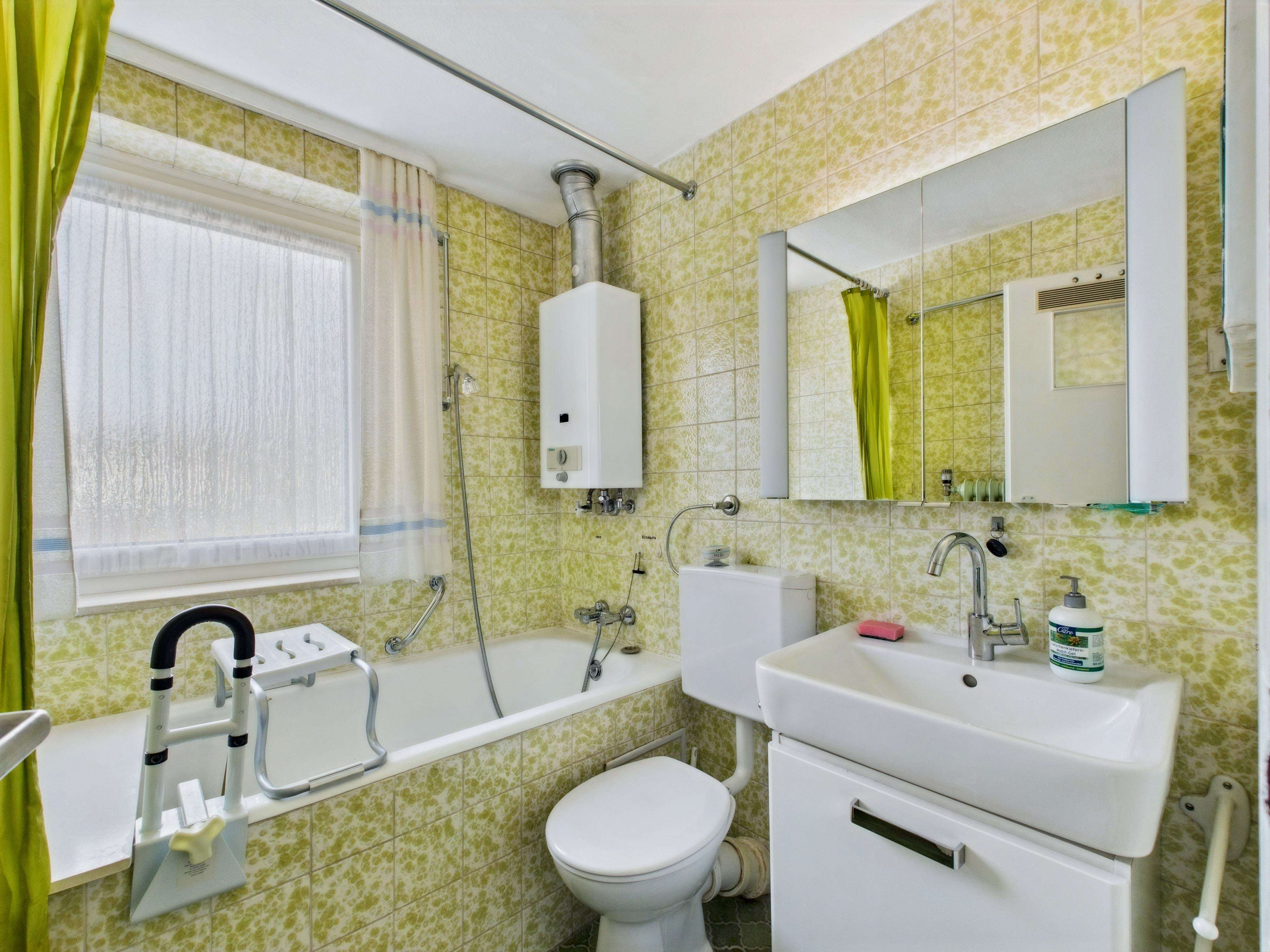 Familienfreundliches Reihen-Eckhaus mit großem Garten in Stuttgart Möhringen, Stuttgart – Bild 3