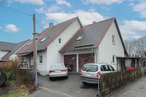 Zweifamilienhaus mit Potenzial, viel Nutzfläche und Garten in naturhafter Lage in Feldmoching! – Die vollständige Adresse der Immobilie erhältst du vom Anbieter., 80995 Feldmoching, München – Vorschaubild 2