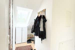 IMMOBILIEN SCHNEIDER - Obermenzing-neuwertige 3-Zi. DG-Wohnung mit Einbauküche und 2 Balkonen – Die vollständige Adresse der Immobilie erhältst du vom Anbieter., 81247 Obermenzing, München – Vorschaubild 4
