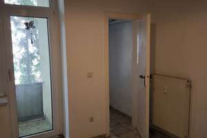 Optimal geschnittene 3-Zimmer-Wohnung mit Balkon in zentraler Lage – Die vollständige Adresse der Immobilie erhältst du vom Anbieter., 47051 Altstadt, Duisburg – Vorschaubild 4