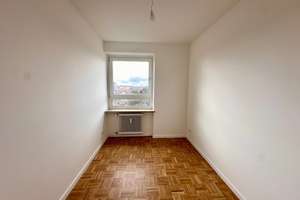 Helle 2,5-Zimmer-Wohnung mit Balkon in Nürnberg – Ramsberger Straße  5, 90449 Röthenbach Ost, Nürnberg – Vorschaubild 2