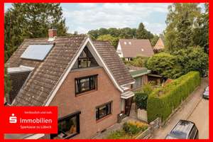Großes Einfamilienhaus in Stadtparknähe – Die vollständige Adresse der Immobilie erhältst du vom Anbieter., 23568 Sankt Gertrud, Lübeck – Vorschaubild 1