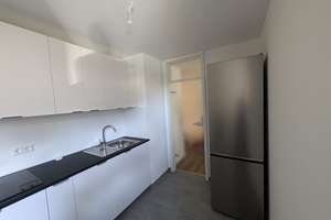Erstbezug nach Sanierung: 2 Zimmer mit Balkon und TG-Stellplatz, 3 Minuten zum Dom – 50667 Altstadt/Nord, Köln – Vorschaubild 11