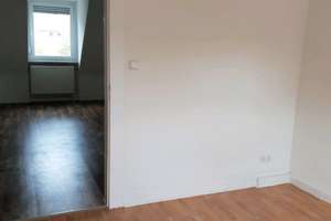2 WG Zimmern Frei in 4 Zimmer Wohnung in Karlsruhe Durlach *ACHTUNG* 2 Zimmer sind vermietet  – Auer Straße 68, 76227 Durlach, Karlsruhe – Vorschaubild 4
