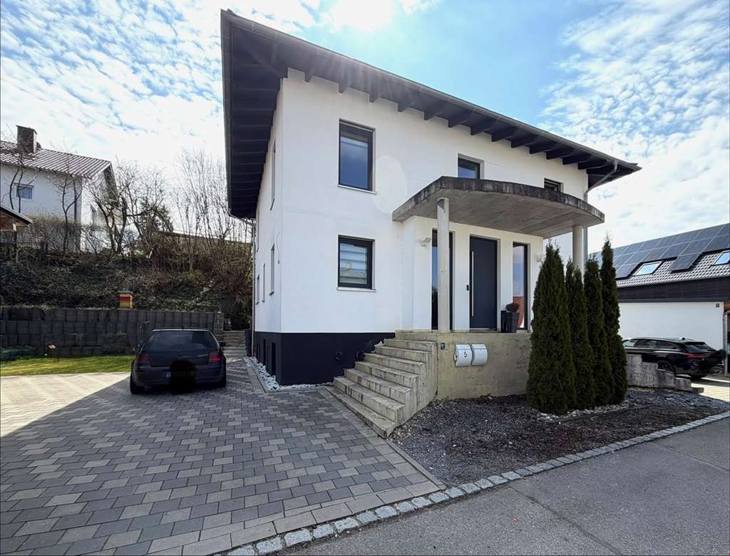 Immobilie in Bibertal - „Modernes Einfamilienhaus mit Einliegerwohnung, Galerie & Doppelgarage in ruhiger Sackgassenlage“ - Bild 1