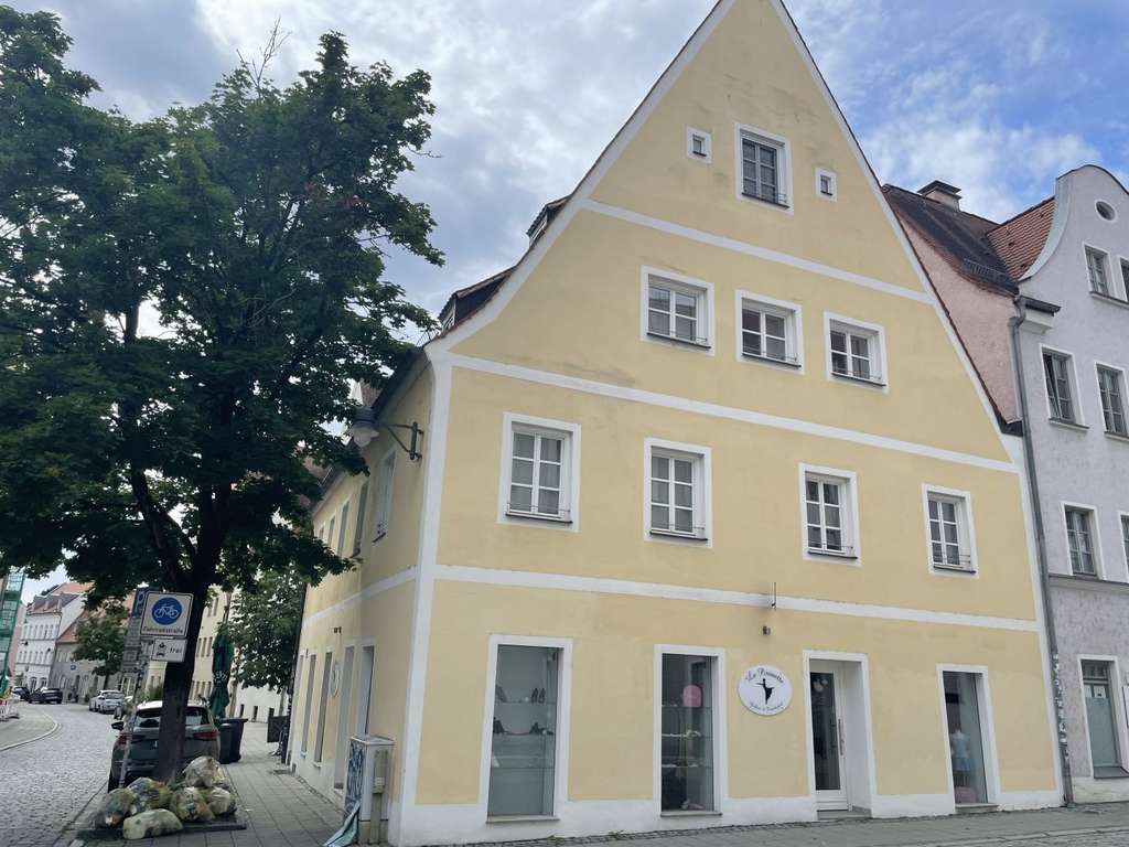 Charmantes Altstadthaus mit 4 Wohneinheiten und einer Gewerbeeinheit!