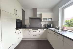 Geräumiges Reihenmittelhaus mit Terrasse und TG-Stellplatz - ideal für Familien – Die vollständige Adresse der Immobilie erhältst du vom Anbieter., 72762 Reutlingen-Mitte, Reutlingen – Vorschaubild 6