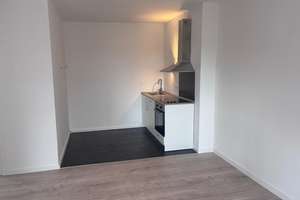 Erstbezug nach Renovierung - Helle und großzügige Obergeschosswohnung - große Dachterrasse - ruhige  – 76835 Roschbach – Vorschaubild 6