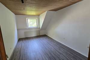 Geräumige 110m² Wohnung Feldmarkstr.80 in Gelsenkirchen – Feldmarkstraße 80, 45883 Feldmark, Gelsenkirchen – Vorschaubild 4