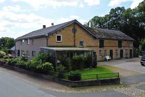 Gepflegter Resthof mit 3 WE und Ausbaureserve vielseitig nutzbar mitten in Schwabstedt an der Treene – Nordfriesland (Kreis) – Vorschaubild 1