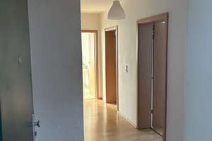 Helle 2-Zimmer Erdgeschosswohnung mit Balkon in Leverkusen-Lützenkirchen
