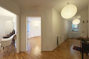 Wohnen am Main: Wunderschöne 2 ZKB-Erdgeschosswohnung mit Terrasse in 1-A-Lage von Mainz-Kosth – Die vollständige Adresse der Immobilie erhältst du vom Anbieter., 55246 Mainz-Kostheim, Wiesbaden – Vorschaubild 3