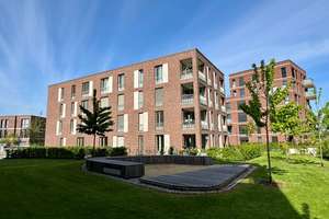 Uferblick - Leben direkt am Wasser - helle Eckwohnung mit 2 Tageslichtbädern – Julienne-Trouet-Platz 35, 30453 Limmer, Hannover – Vorschaubild 3