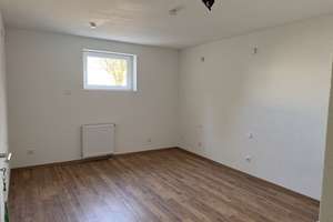 Helle und großzügige Wohnung zu vermieten! EBK, Garage, Arbeitszimmer, Terrasse, Garten... – Berggasse 31, 72762 Reutlingen-Mitte, Reutlingen – Vorschaubild 27