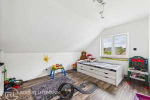 Traumhaftes Einfamilienhaus mit ausgebautem Dachgeschoss und großem Garten in Cappeln-Elsten – Die vollständige Adresse der Immobilie erhältst du vom Anbieter., 49692 Cappeln (Oldenburg) – Vorschaubild 23