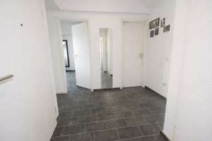 Charmante 3-Zi-Dachgeschosswohnung in Essen: Ideal für Singles und Paare! – 45143 Altendorf, Essen – Vorschaubild 4