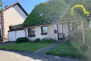 Ansprechende 3-Zimmer-Wohnung mit Balkon in Krefeld – Krefeld – Vorschaubild 6