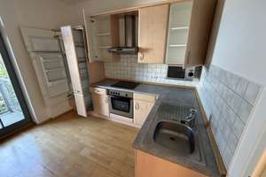hochwertige 2-Raum-Wohnung in der KTV mit zwei Balkonen, EBK und Tageslichtwannenbad – Klopstockstraße 4, 18057 Kröpeliner-Tor-Vorstadt, Rostock – Vorschaubild 5