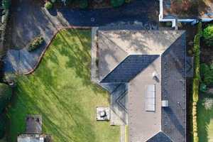 Freistehendes Einfamilienhaus, exklusive Lage mit Privatweg – Mönchengladbach – Vorschaubild 4