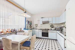 Großzügige Doppelhaushälfte mit ca. 311 m² Wohnfläche und vielseitigem Entwicklungspotenzial – Die vollständige Adresse der Immobilie erhältst du vom Anbieter., 66265 Heusweiler – Vorschaubild 4