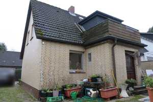 KAUFPREISREDUZIERUNG ! Handwerker aufgepasst !  DHH mit Nebengebäude -  913 m² großem Grundstück – Stormarn (Kreis) – Vorschaubild 2