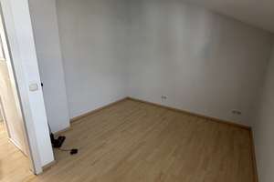 Schiersteiner Hafen vor der Tür | Helle 3 Zi. DG-Wohnung mit Balkon & Stellplatz – Wasserrolle 9A, 65201 Schierstein, Wiesbaden – Vorschaubild 8
