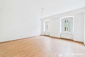 Großzügige Altstadtwohnung nahe Dom- und Neupfarrplatz – Die vollständige Adresse der Immobilie erhältst du vom Anbieter., 93047 Innenstadt, Regensburg – Vorschaubild 1