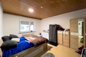 Mehrfamilienhaus mit drei Wohneinheiten in guter Lage von Stuttgart-Wangen I DG-Wohnung frei – Die vollständige Adresse der Immobilie erhältst du vom Anbieter., 70327 Wangen, Stuttgart – Vorschaubild 3