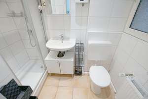 Stilvoll möbliertes City-Apartment in begehrter Lage von Düsseldorf-Pempelfort – 40477 Stadtmitte, Düsseldorf – Vorschaubild 4
