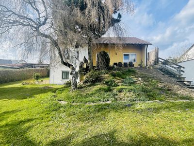 Freistehendes Familienhaus mit großem Garten, Einliegerwohnung & Ausbaupotenzial in Tapfheim