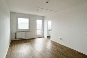 Frisch renovierte 2-Raum Wohnung mit Balkon in Dresden-Gorbitz! – Harthaer Str. 30, 1169 Gorbitz-Nord/Neu-Omsewitz, Dresden – Vorschaubild 3