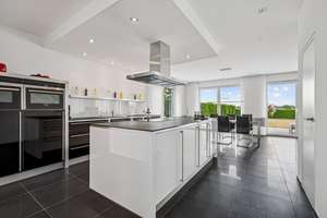 Exklusive Architektenvilla in Randlage – Eleganz, Ruhe und modernste Technik auf höchstem Niveau – Die vollständige Adresse der Immobilie erhältst du vom Anbieter., 41179 Rheindahlen-Land, Mönchengladbach – Vorschaubild 3