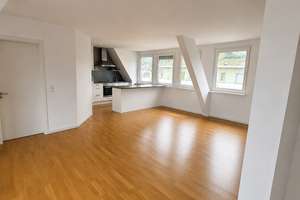 Helle 2-Zimmer-Wohnung mit Festungsblick in bester Innenstadtlage von Würzburg – 72 qm – Die vollständige Adresse der Immobilie erhältst du vom Anbieter., 97070 Altstadt, Würzburg – Vorschaubild 1