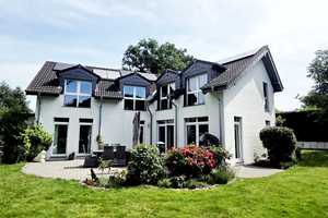 Lage, Lage, Lage: Exklusives Einfamilienhaus mit Garten-Oase & Top-Ausstattung, keine Maklercourtage – Wesel (Kreis) – Vorschaubild 1