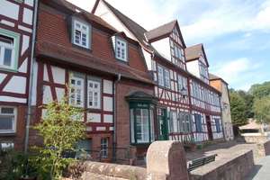 Ein Augenschmeichler mit toller Raumqualität - Wohnhaus mit Ladenbereich in Büdingen – Die vollständige Adresse der Immobilie erhältst du vom Anbieter., 63654 Büdingen – Vorschaubild 2