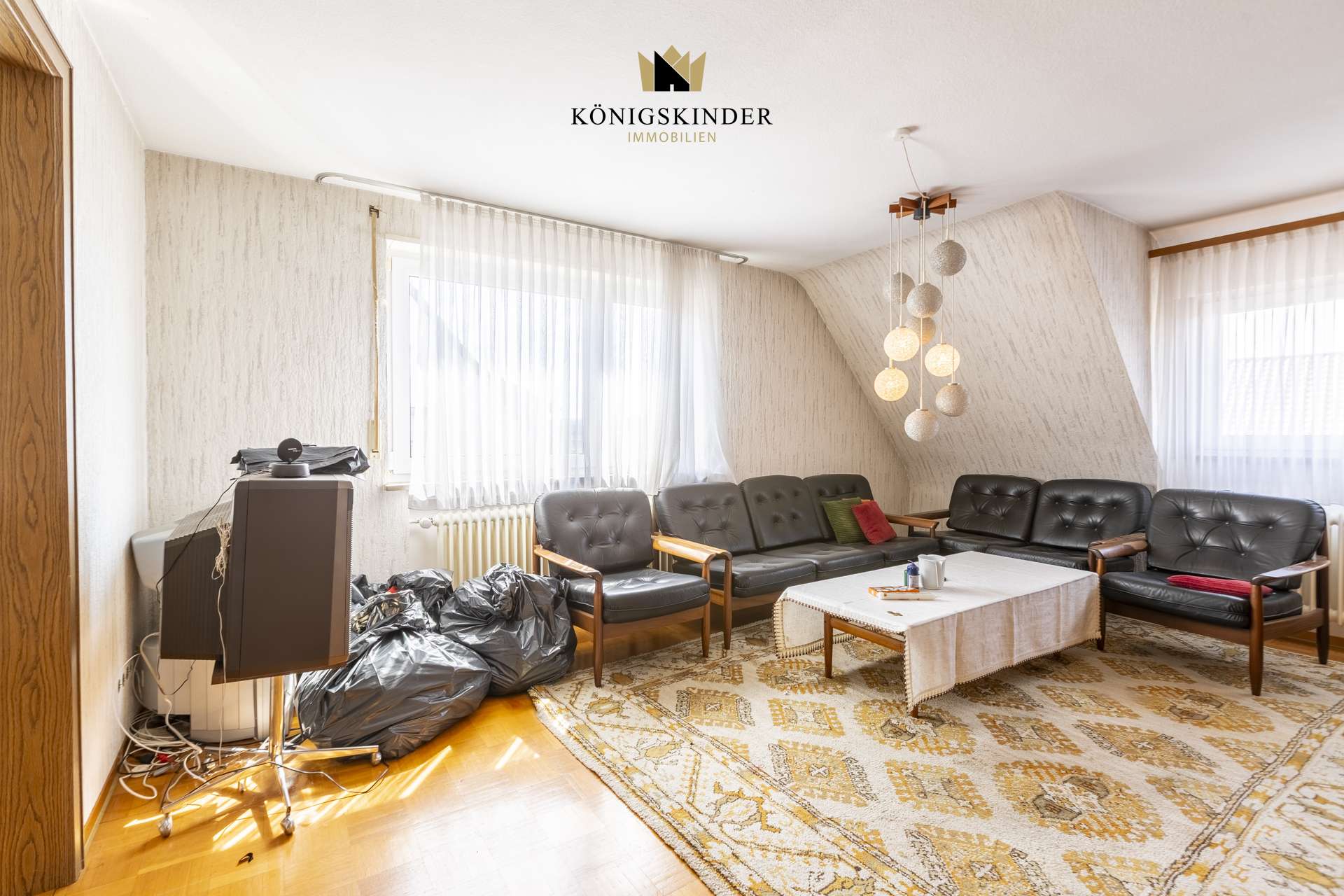 Immobilie in Renningen - Charmantes Zweifamilienhaus mit großem Garten und Potenzial in ruhiger Lage von Renningen-Malmsheim - Bild 10