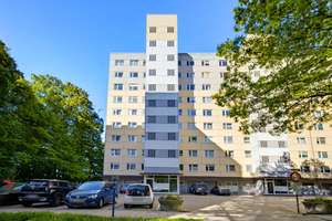 Wohntraum mit Weitblick: Lichtdurchflutete 3-Zimmer-Wohnung mit Loggia ins Grüne – Die vollständige Adresse der Immobilie erhältst du vom Anbieter., 76228 Durlach, Karlsruhe – Vorschaubild 3