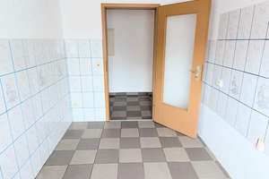 Helle 2-Zimmer-Wohnung in Offenhausen ( Neu-Ulm )-sofort bezugsfrei , ohne Maklerprovision – Schillerstaße 26, 89231 Neu-Ulm – Vorschaubild 5