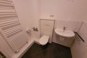 Zentrale 1,5-Zimmer-Wohnung mit Balkon und Dusche in Bremerhaven-Lehe! – Langener Landstraße 21, 27580 Lehe, Bremerhaven – Vorschaubild 6