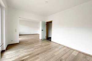 Hochwertig nach KFW Standard saniertes Dreifamilienhaus – 63071 Lichtenplatte, Offenbach am Main – Vorschaubild 4