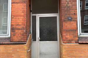 Gepflegtes Mehrfamilienhaus, stilvoller Altbau in gesuchter Lage von 24116 Kiel. – Die vollständige Adresse der Immobilie erhältst du vom Anbieter., 24116 Schreventeich, Kiel – Vorschaubild 2