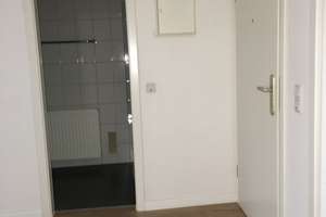 Schöne 2-Zimmer-Dachgeschosswohnung in Krefeld in zentraler Lage! – Steckendorfer Straße 65, 47799 Cracau, Krefeld – Vorschaubild 5
