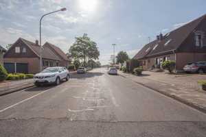Gepflegte Doppelhaushälfte mit Garten und Garage
in Ortsrandlage von Viersen – Viersen (Kreis) – Vorschaubild 2